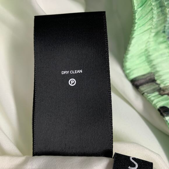 NAHMIAS SS23 S Butterflies Green Multi Color Print Silk Blend Drawstring Shorts - Picture 4 of 5